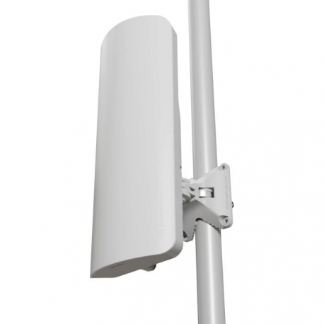 mANTBox 802.11ax con radio integrado, SFP - IP65